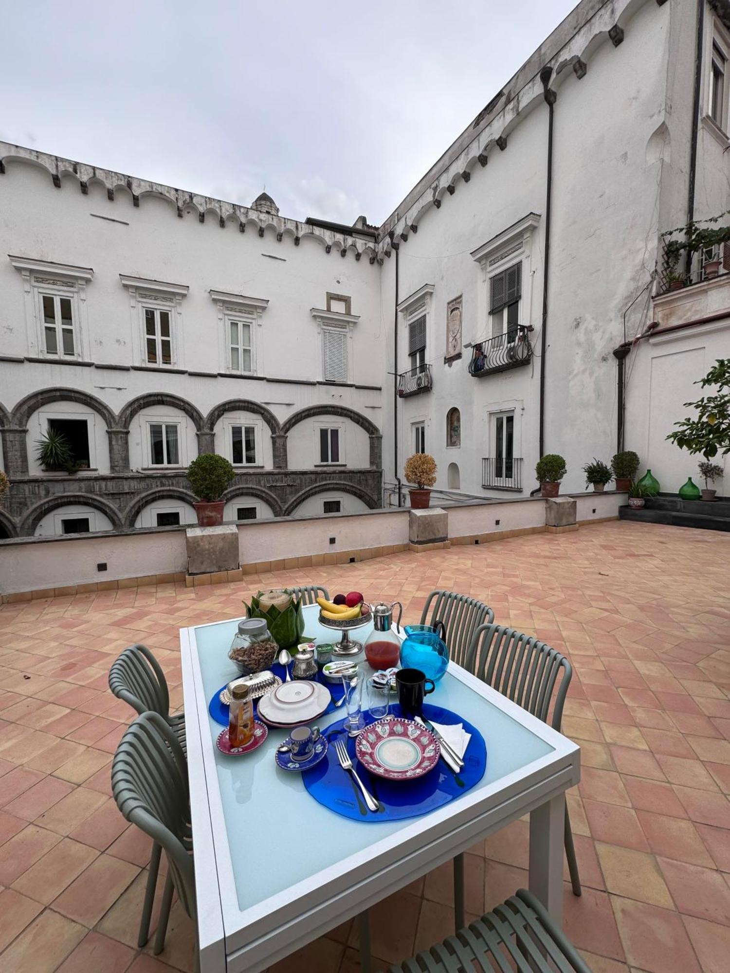那不勒斯Palazzo Carafa Santangelo住宿加早餐旅馆 外观 照片